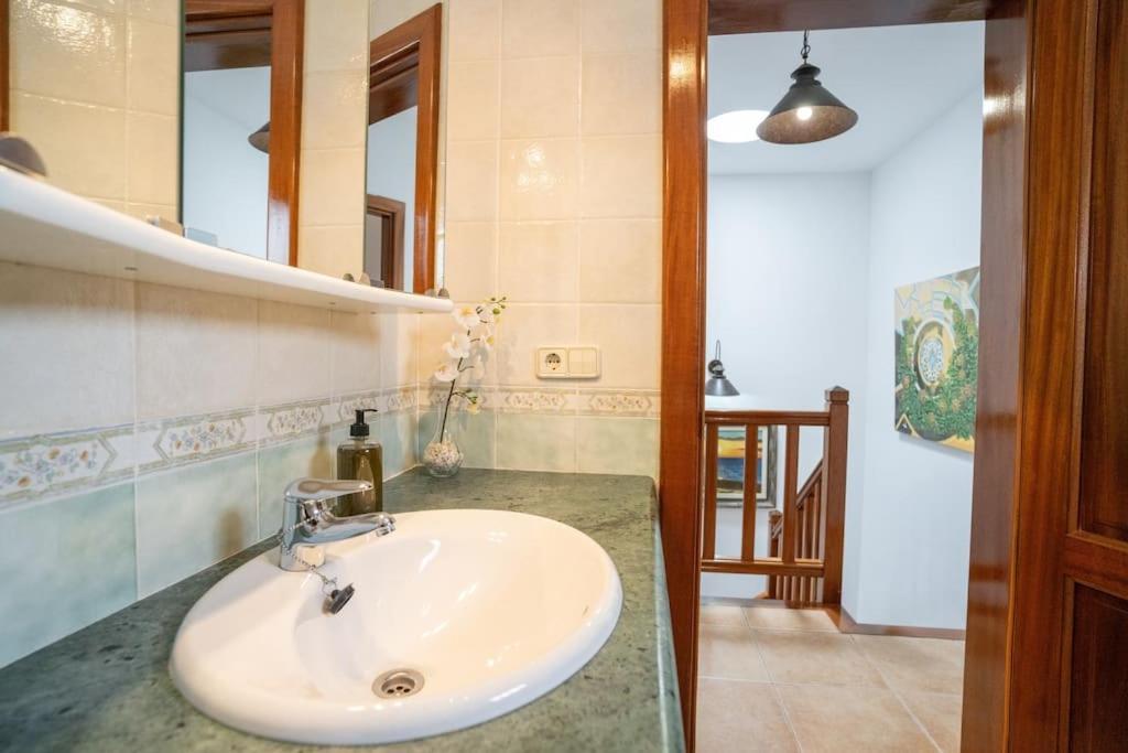 Beautiful Home In Lanzarote 5 Mins From Marina Playa Blanca  Zewnętrze zdjęcie